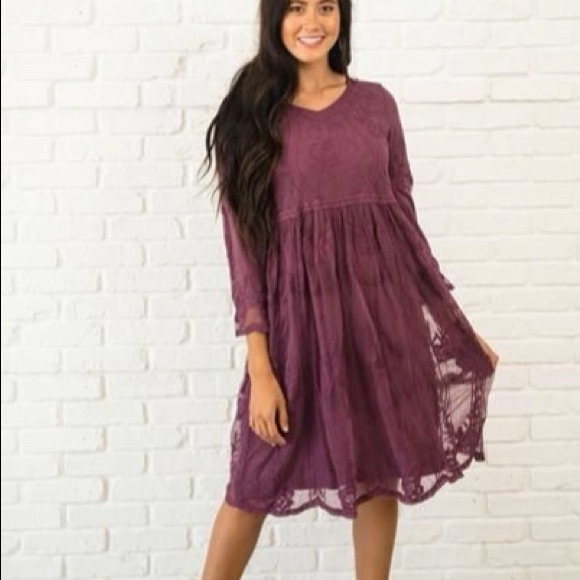Citrus & Lemon Boutique Henly Midi Dress In Plum